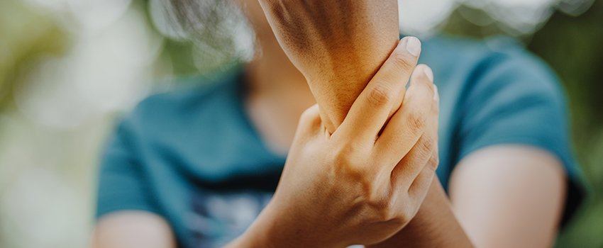 When Should You See a Physician for a Wrist Injury?